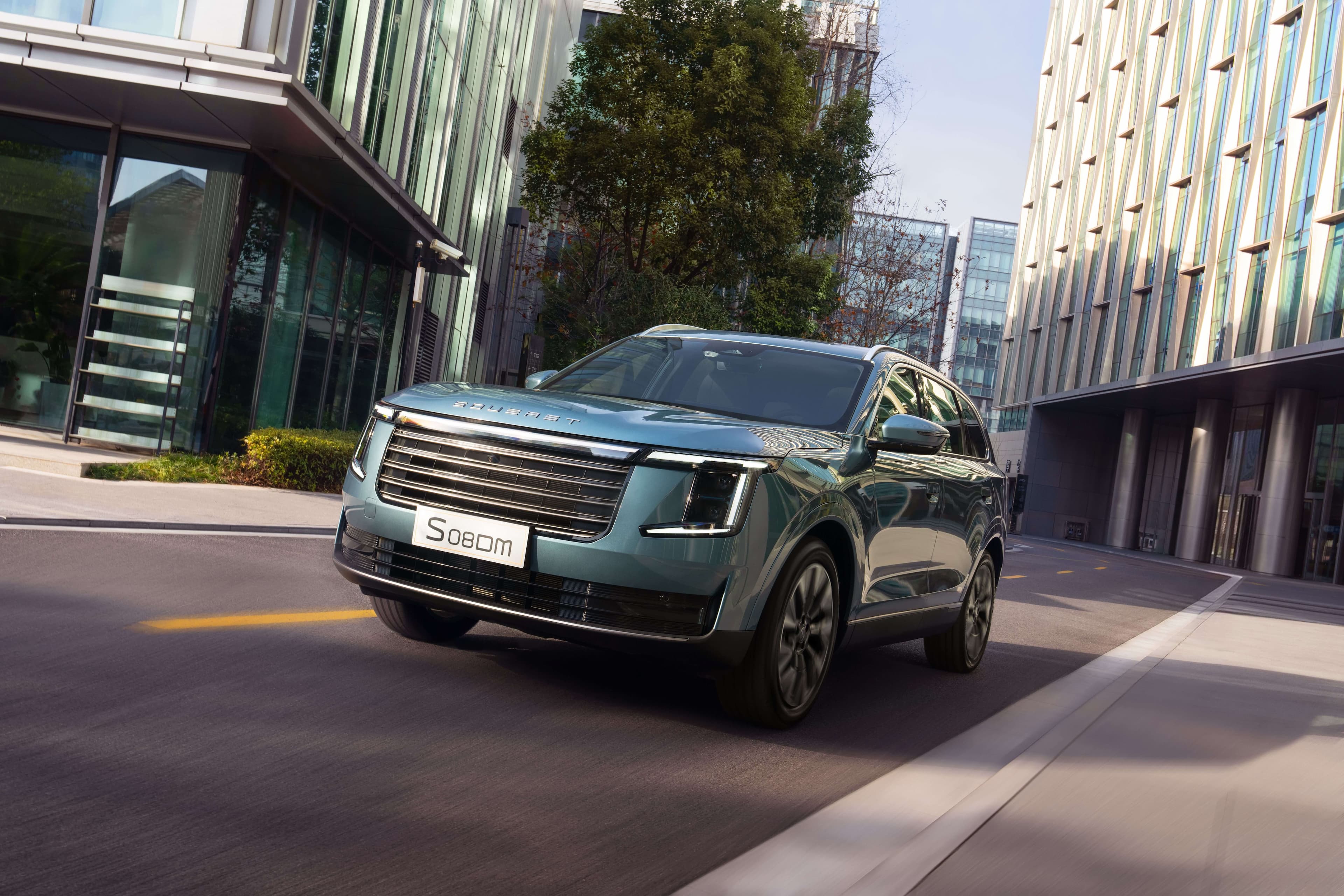 مصممة لتبرز بثقة